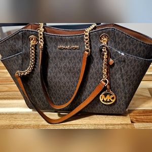 Michael Kors Jet Set Travel Large Shoulder Bag